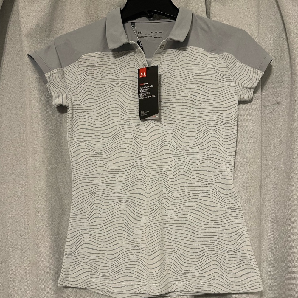 Women's Under Armour Gray Golf Shirt Size XS